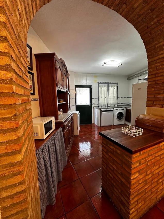 Espaciosa Y Elegante Casa Rural En Los Marines Екстер'єр фото