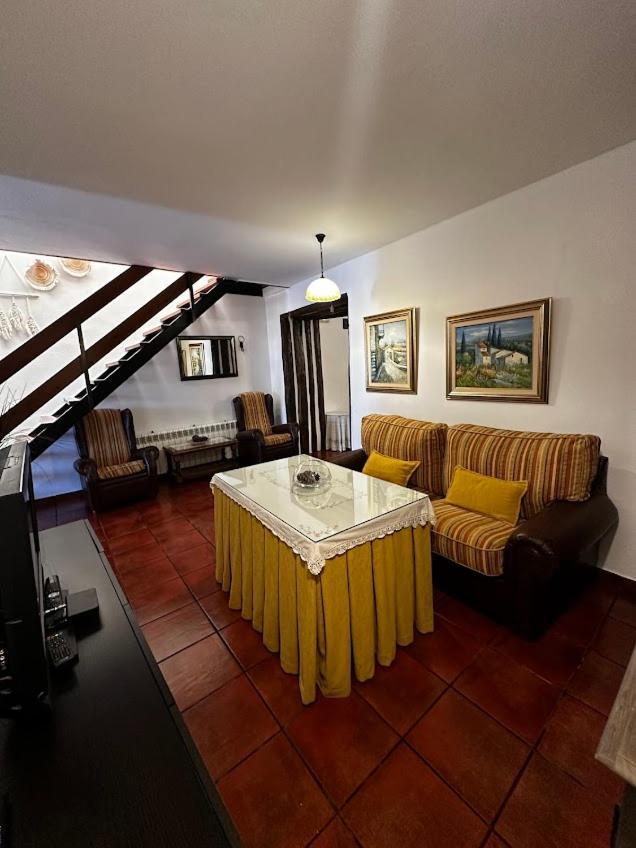 Espaciosa Y Elegante Casa Rural En Los Marines Екстер'єр фото