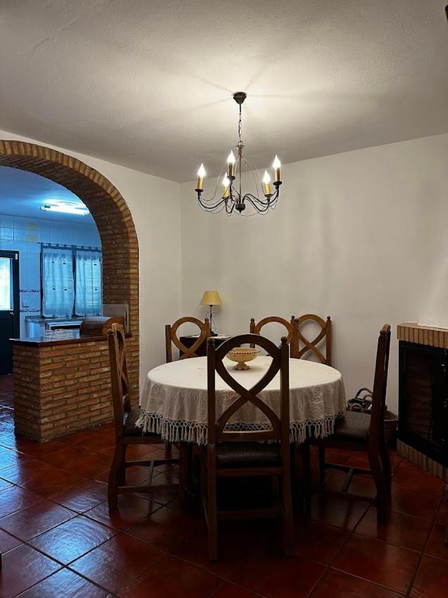 Espaciosa Y Elegante Casa Rural En Los Marines Екстер'єр фото