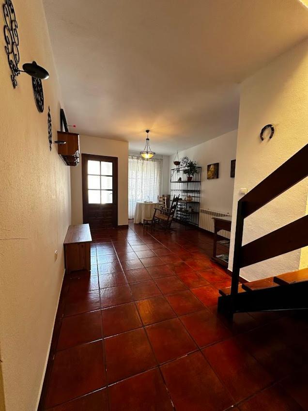 Espaciosa Y Elegante Casa Rural En Los Marines Екстер'єр фото